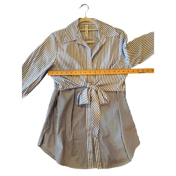 NY Collection Shirt Women's Medium Blue White Striped Knotted Front Long Sleeve - Picture 4 of 4